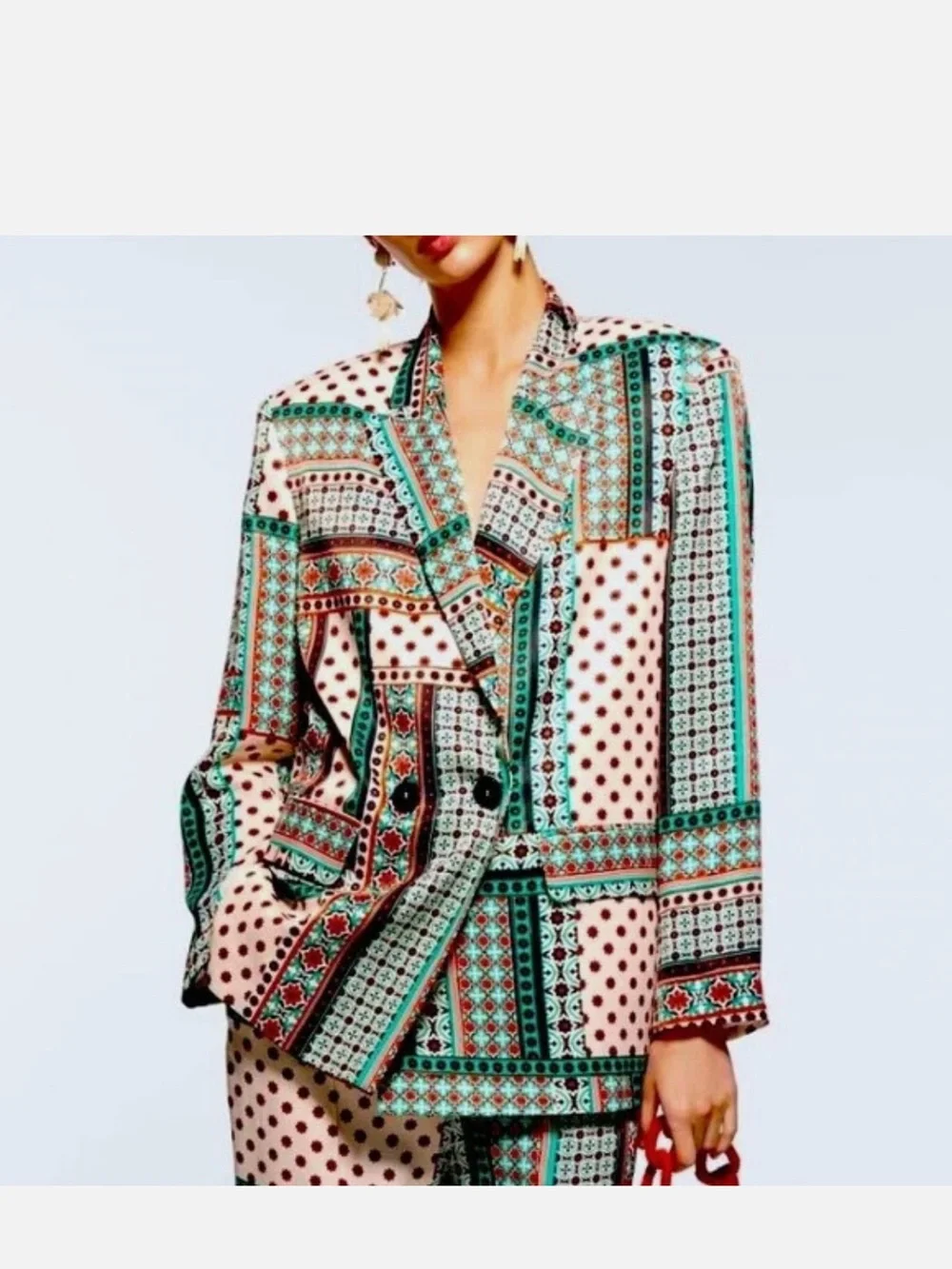 ZARA Retro Patchwork Printed Multicolor Satin-Effect Blazer and matching pants - Picture 4 of 10